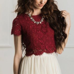 ELLIE SHORT SLEEVE LACE TOP